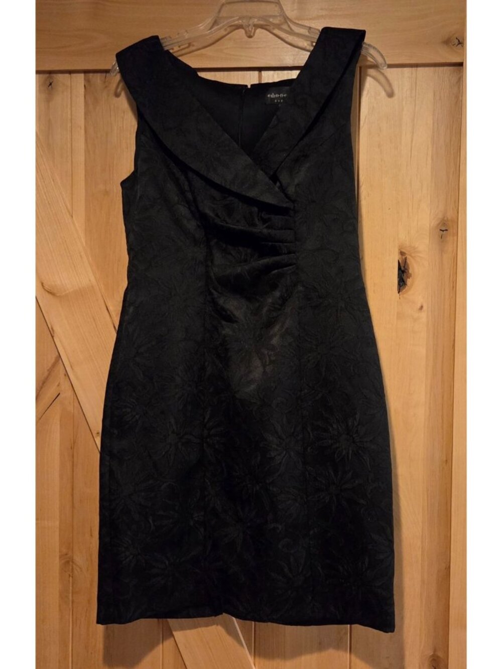 Connected Apparel Sleeveless Dress Size 8 Black Jacquard Rouched Sheath V Neck